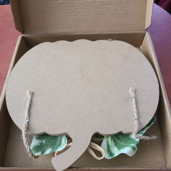 Charming Rustic Farmhouse Autumn  Pumpkin Trio Wall Decor Hanging - Picture 6 of 7